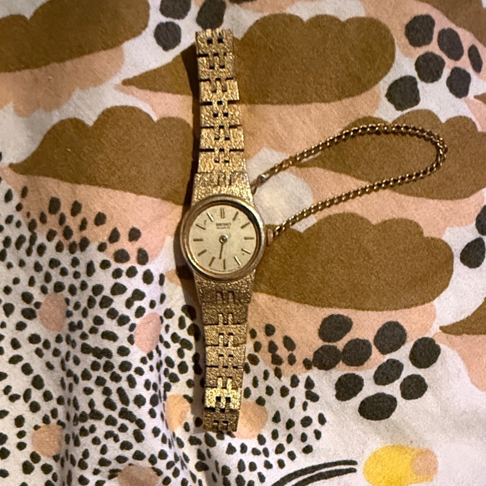 *For Parts or Refurb* Seiko Gold-Tone Women's Bracelet Watch with Safety Chain